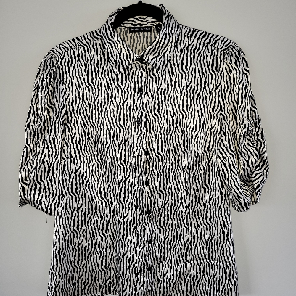 Essentials by Milano printed top